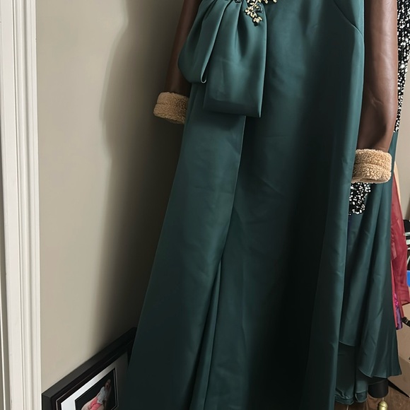 Ashley Lauren 11425 Size 6 - Picture 4 of 7